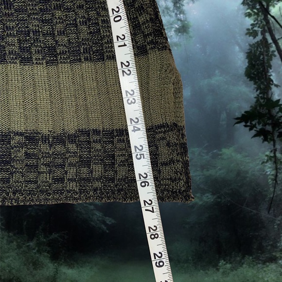 SOLD • striped green sweater - Picture 8 of 9